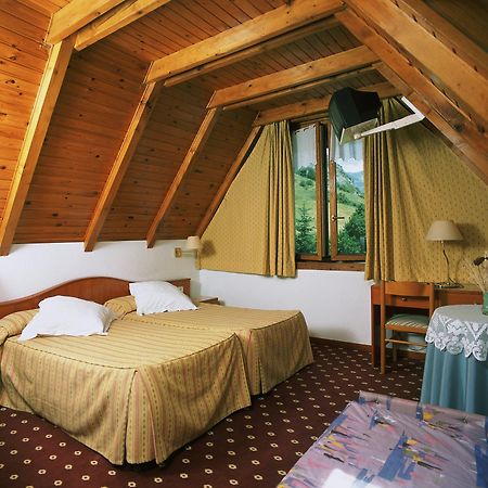 Hotel Edelweiss อาร์ตีส ภายนอก รูปภาพ