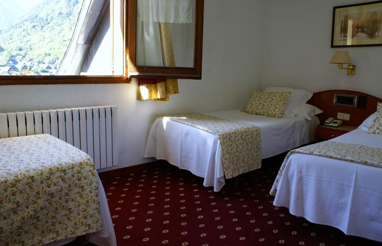 Hotel Edelweiss อาร์ตีส ภายนอก รูปภาพ