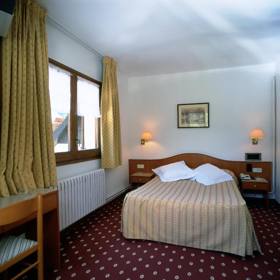 Hotel Edelweiss อาร์ตีส ภายนอก รูปภาพ